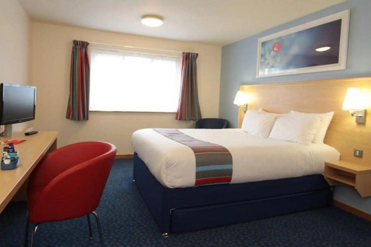 Travelodge London Feltham Zewnętrze zdjęcie
