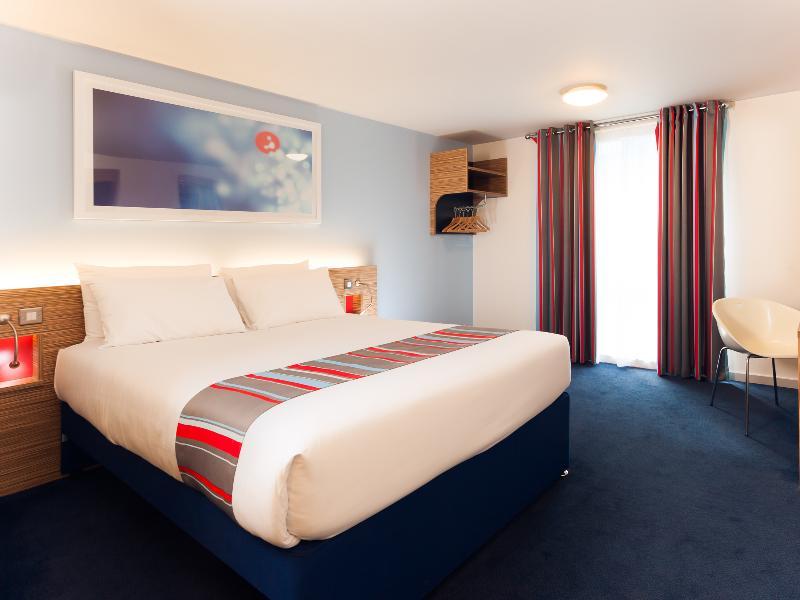 Travelodge London Feltham Zewnętrze zdjęcie